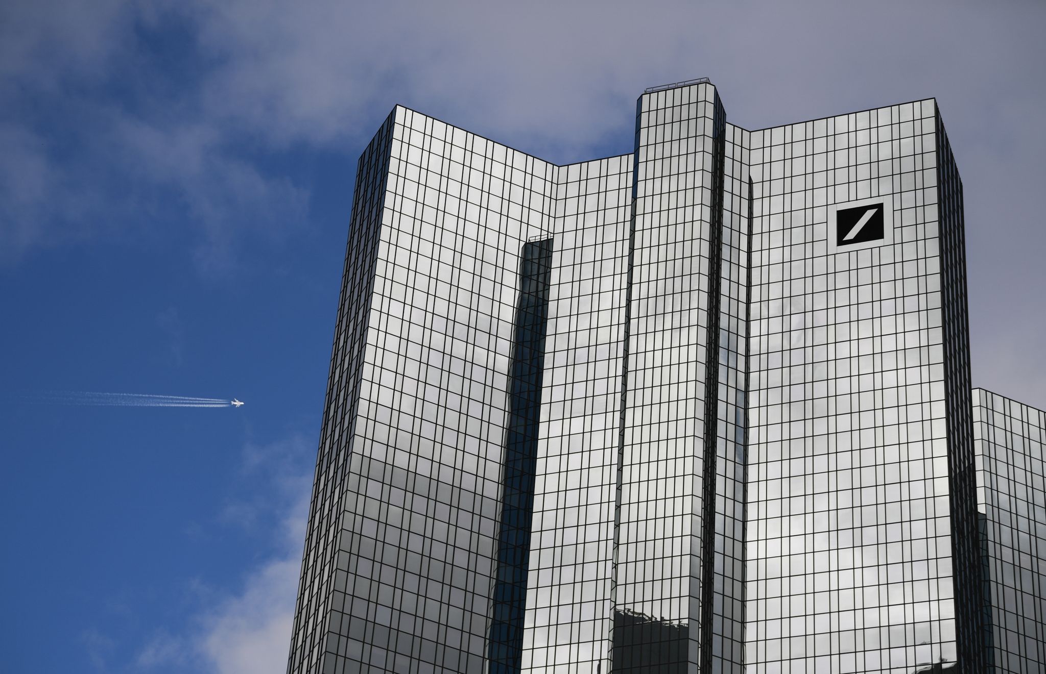 Deutsche Bank steigert Quartalsgewinn