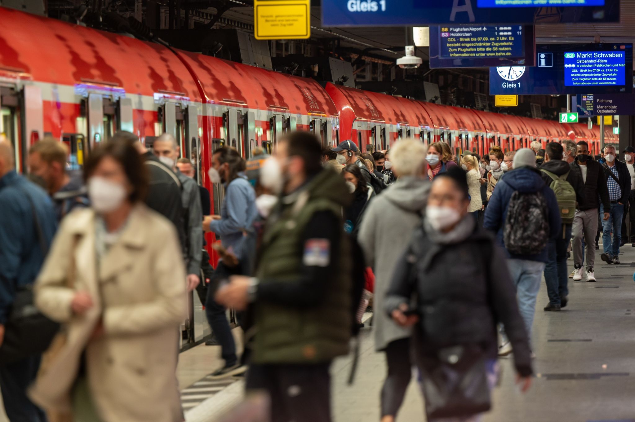 Bahn weitet KI-Projekt für effizienteren S-Bahn-Betrieb aus