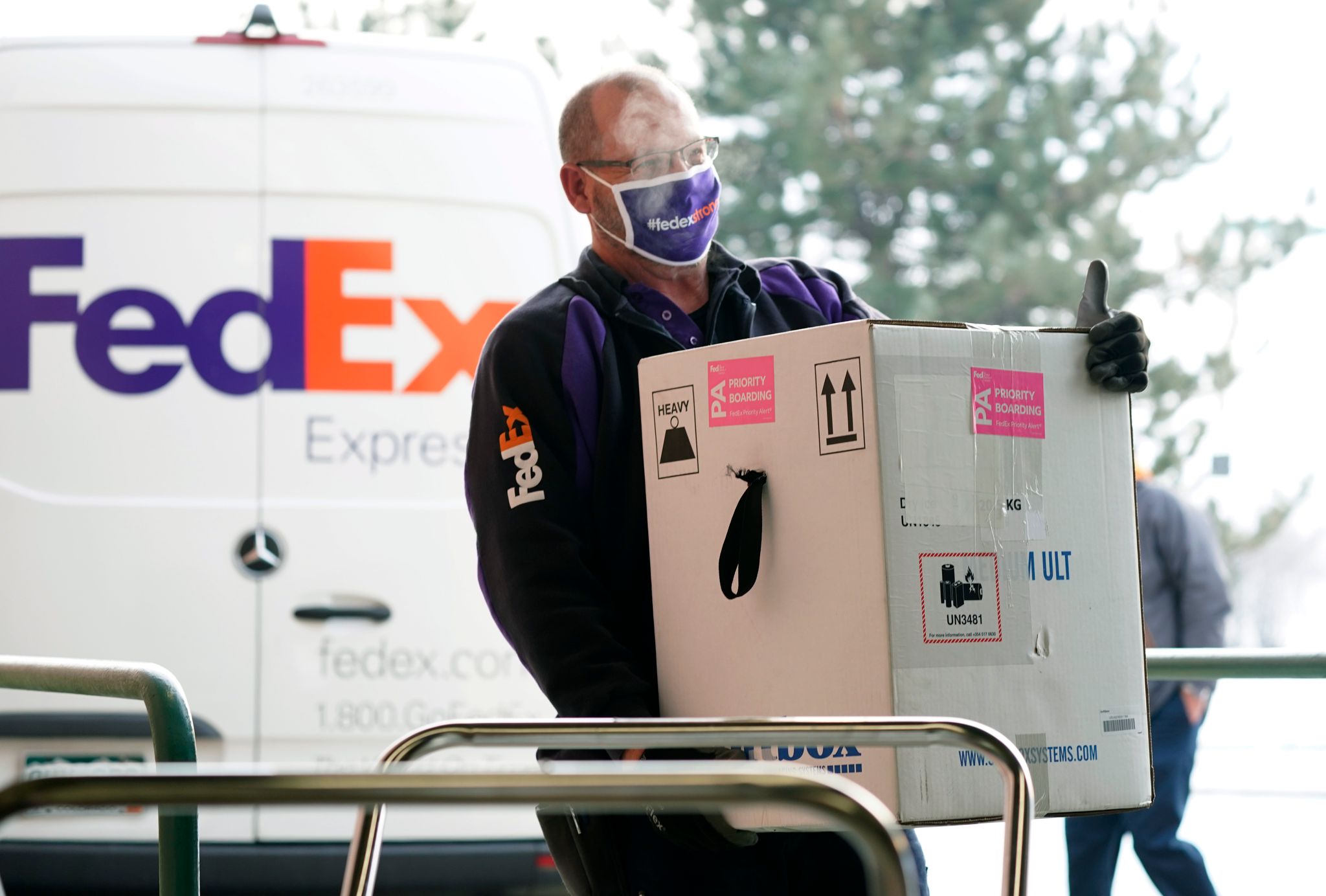 Fedex steigert Gewinn kräftig, Aktie sinkt trotzdem