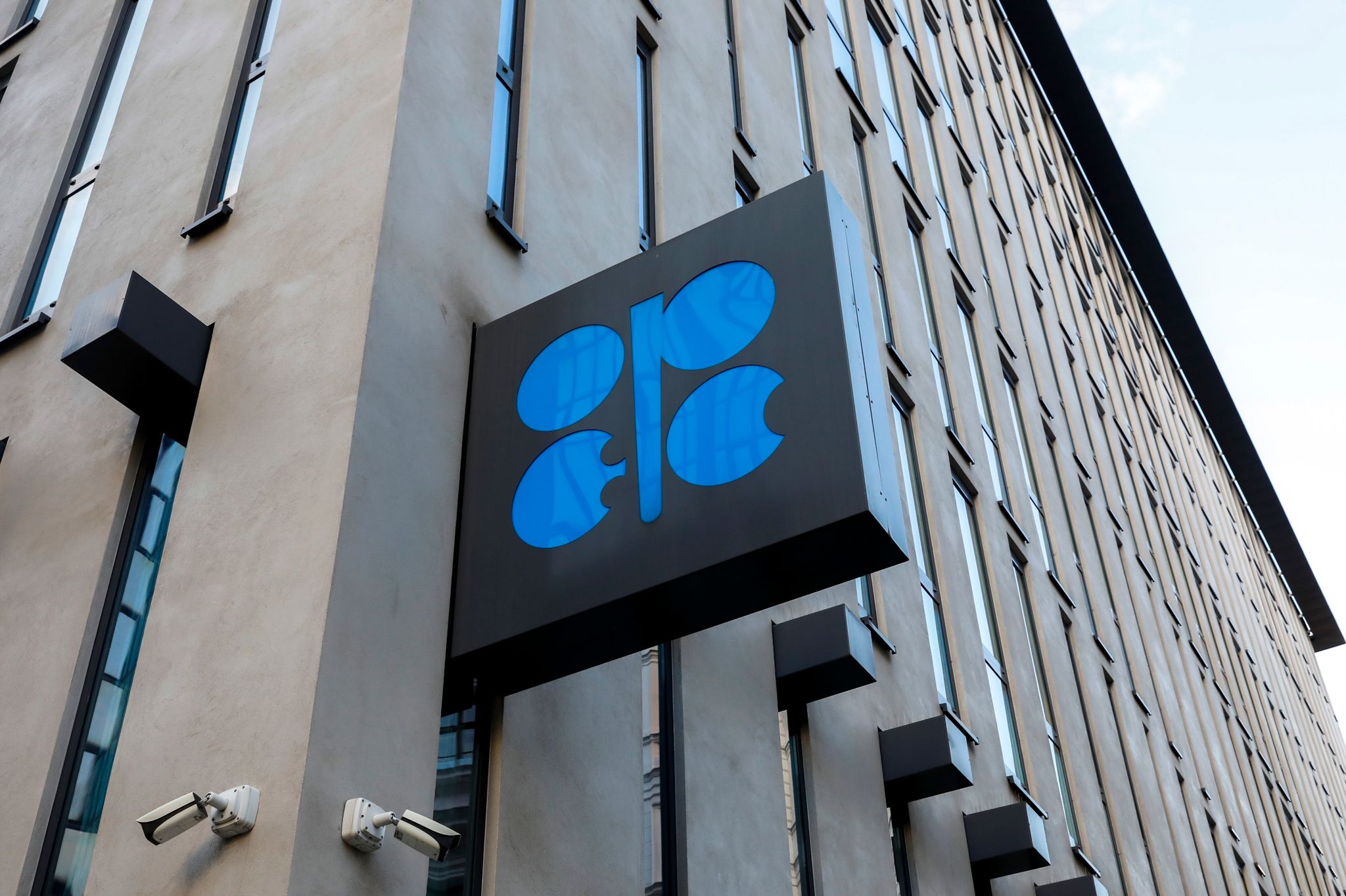 Opec senkt Ausblick für globale Wirtschaft und Öl-Nachfrage