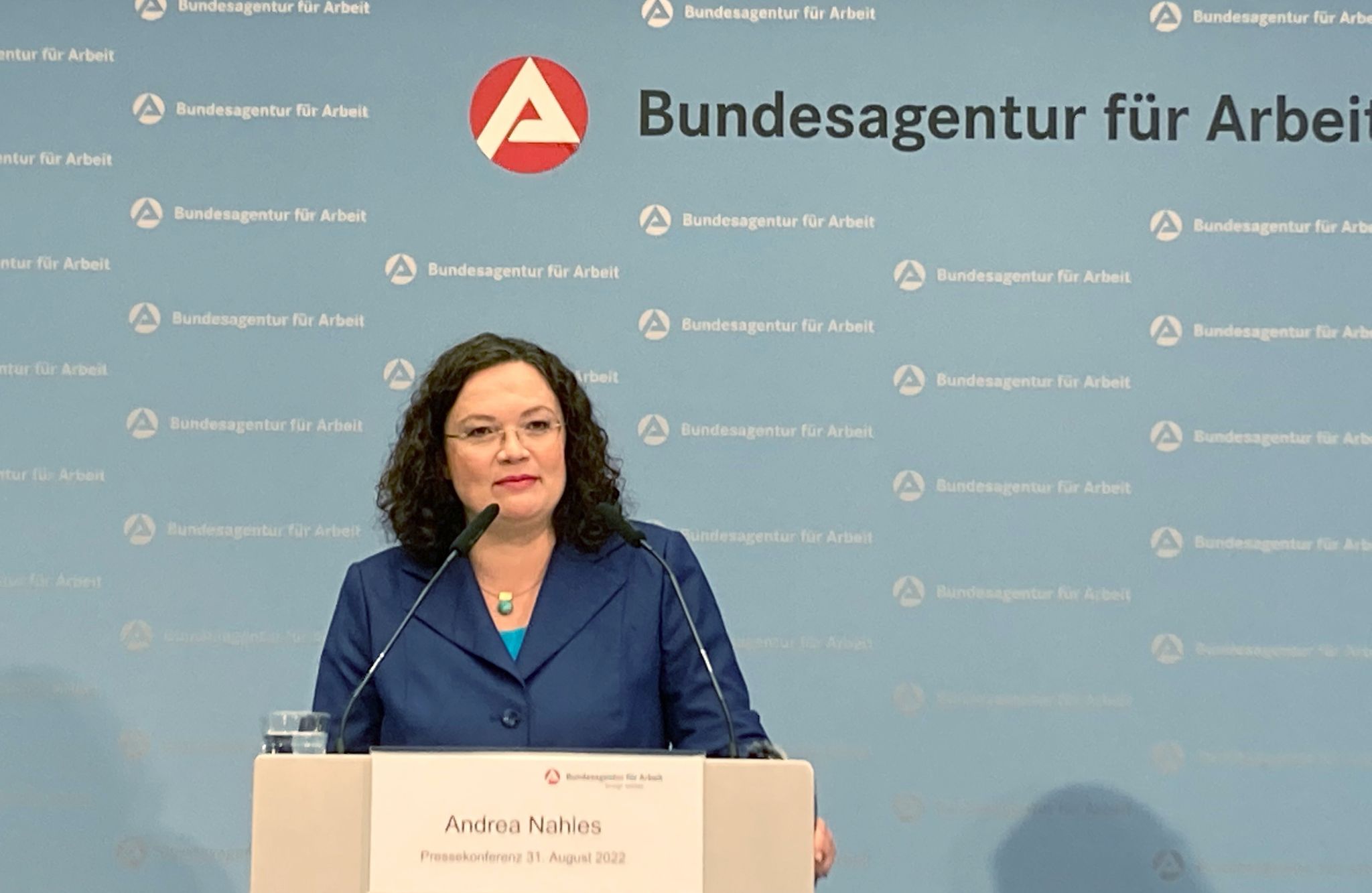 Nahles‘ Appell: Junge Leute, lasst Euch ausbilden!