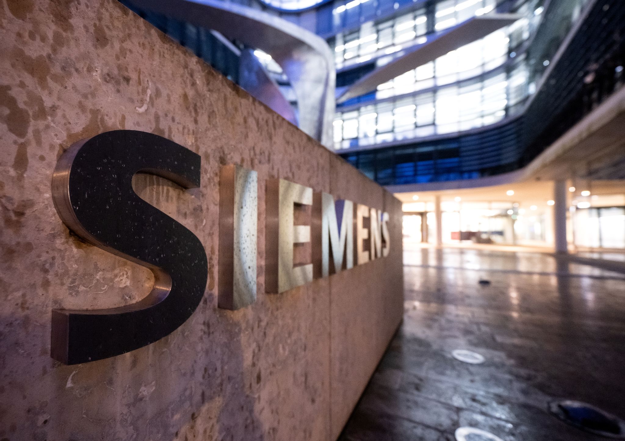 Siemens beendet Jahr mit Milliardengewinn