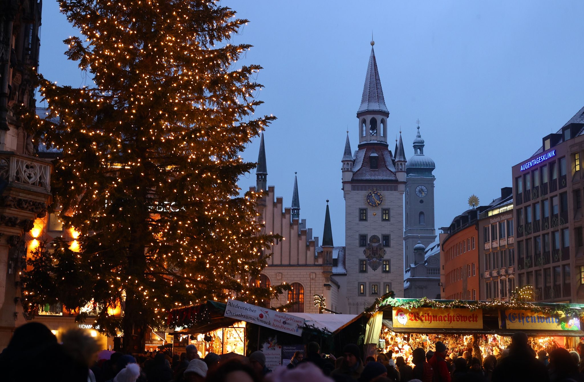 Dienstmails unterm Christbaum