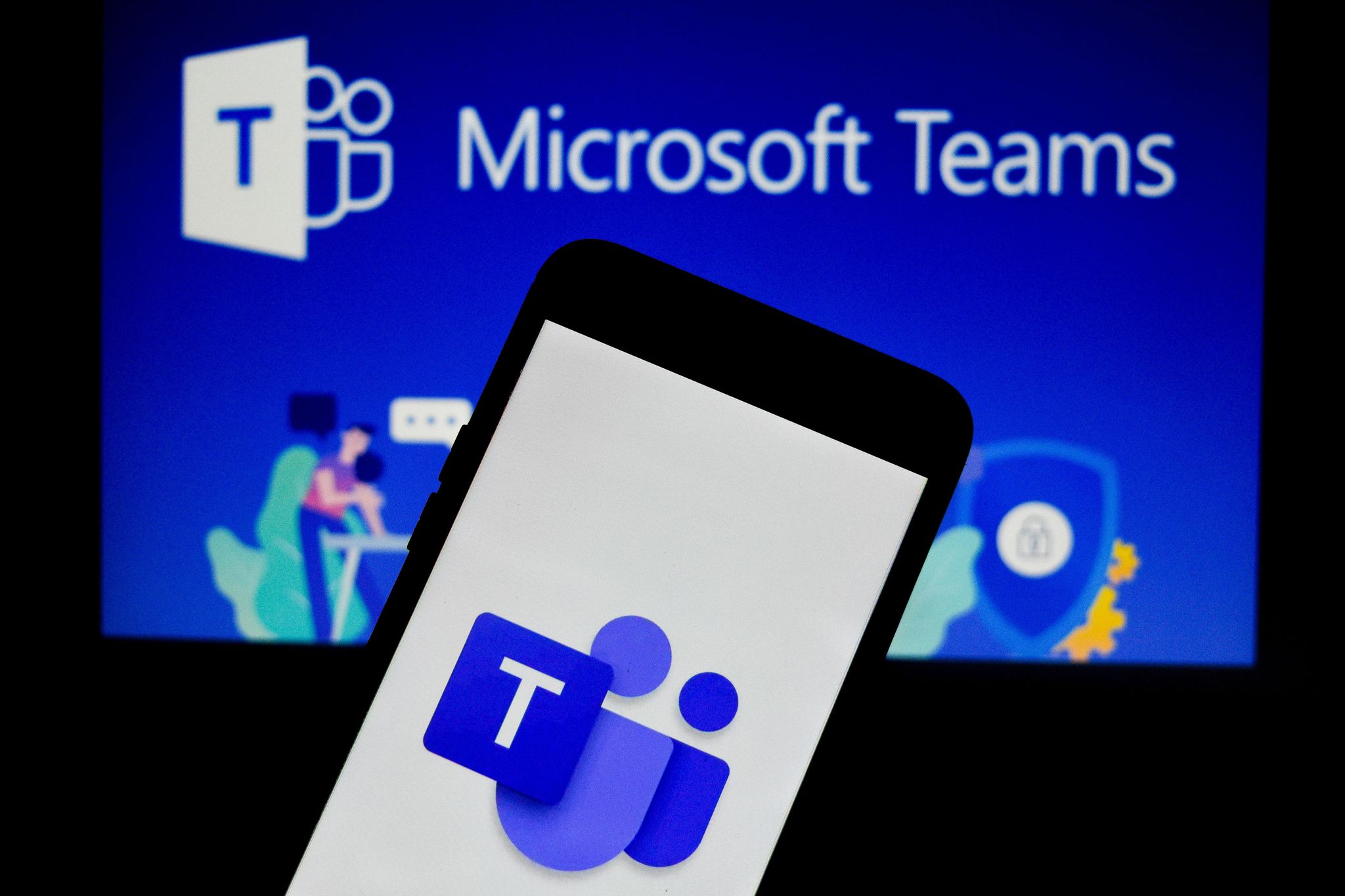 Microsoft greift Slack mit neuer Teams-Version an