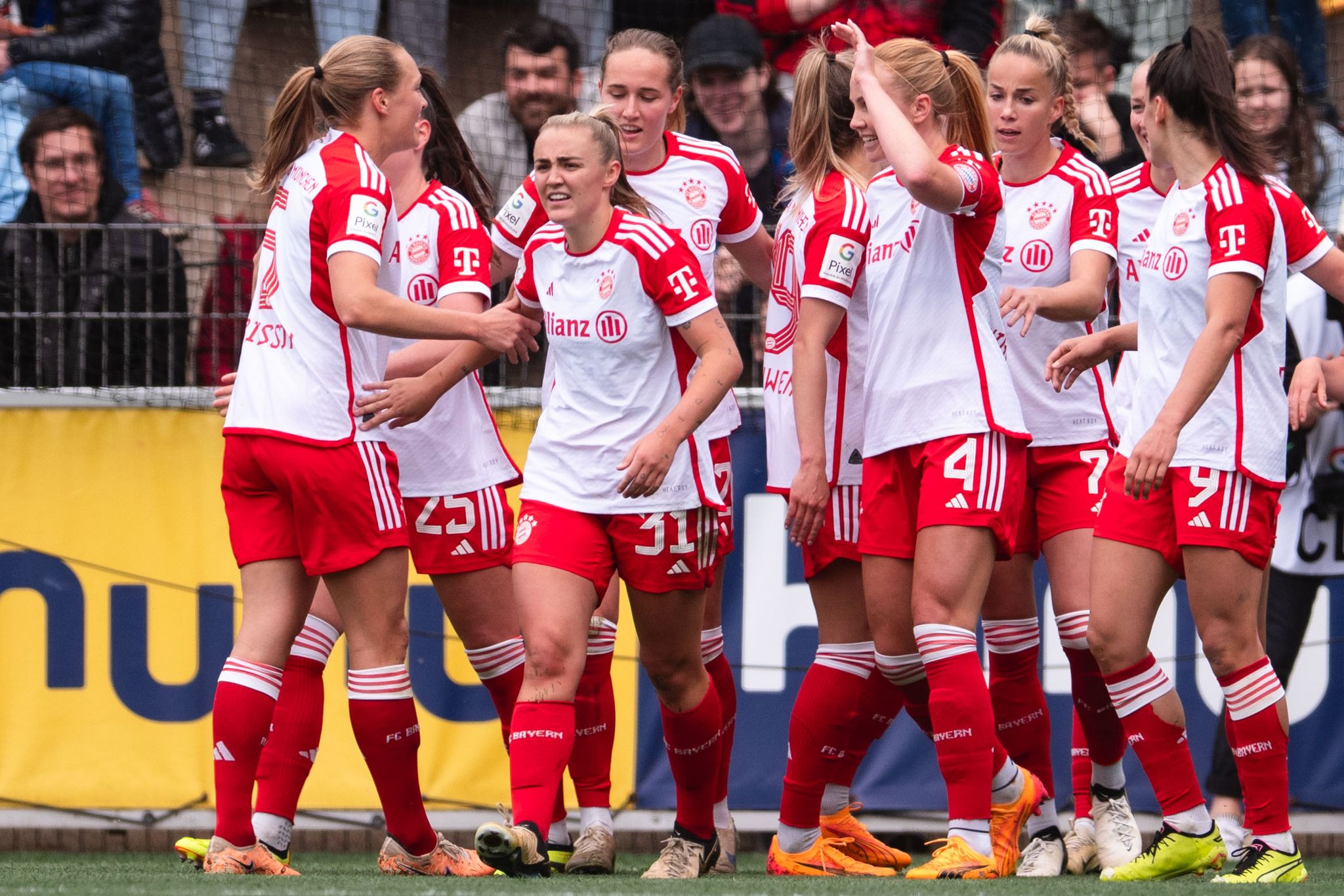 Bayern-Fußballerinnen sind vorzeitig Meister