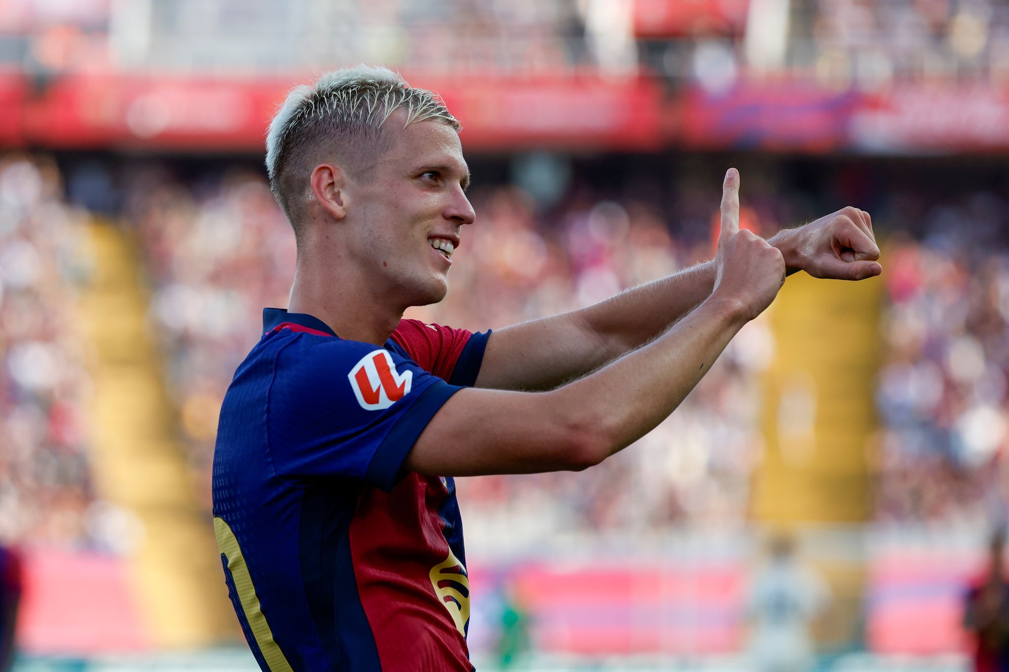 Berater: Olmo will trotz Problemen beim FC Barcelona bleiben