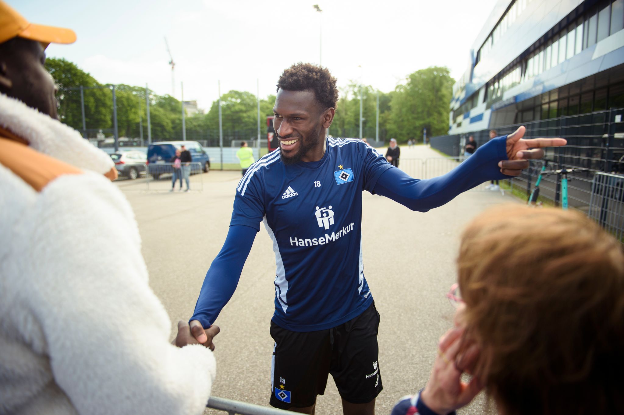 HSV-Profi Jatta: Hochzeit auf 5000 Kilometer Entfernung