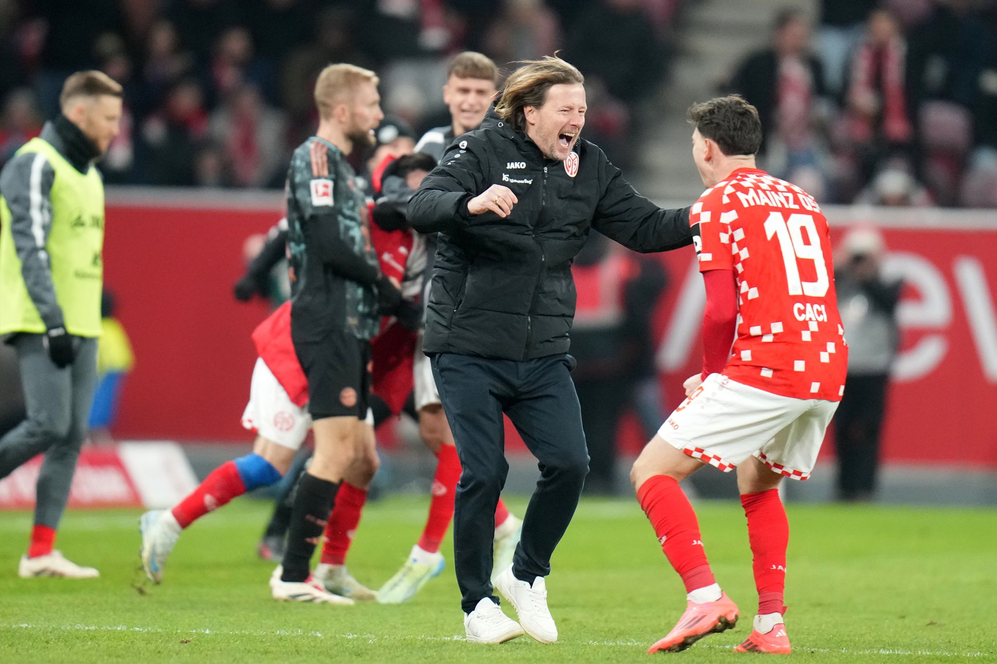 Henriksen nach Coup gegen die Bayern: «Große Leistung»