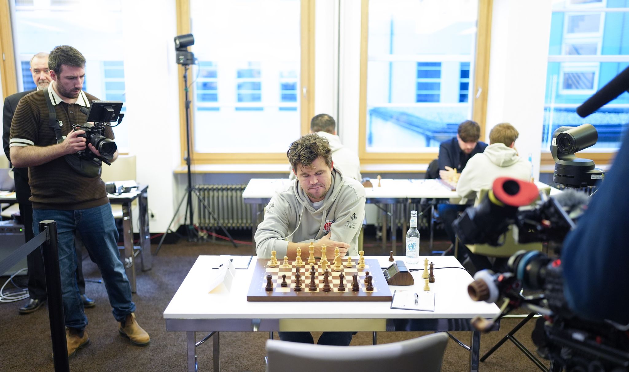 Schach-Superstar Carlsen weiter für St. Pauli?