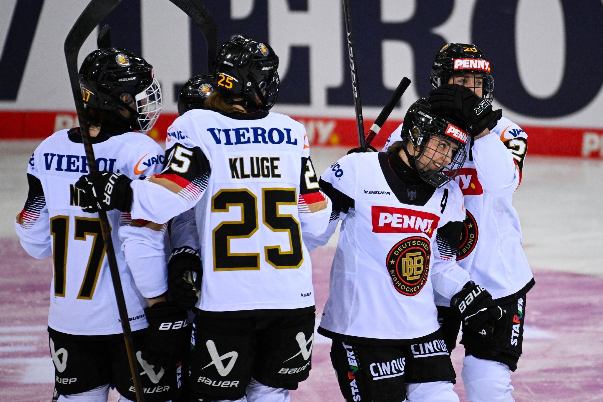 Eishockey-Frauen überzeugen: noch ein Sieg bis Olympia