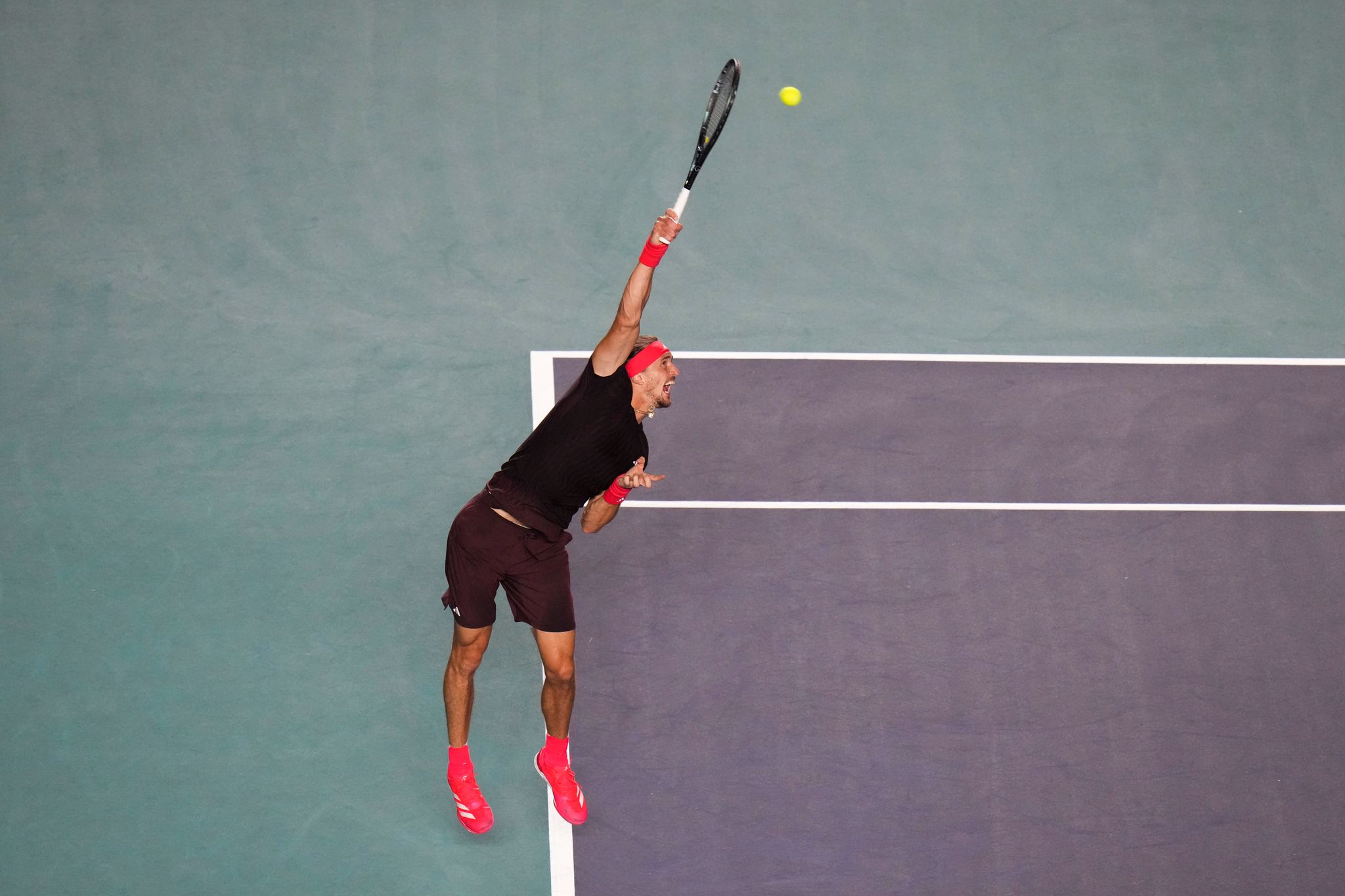 Zverev in Acapulco mit Mühe ins Achtelfinale