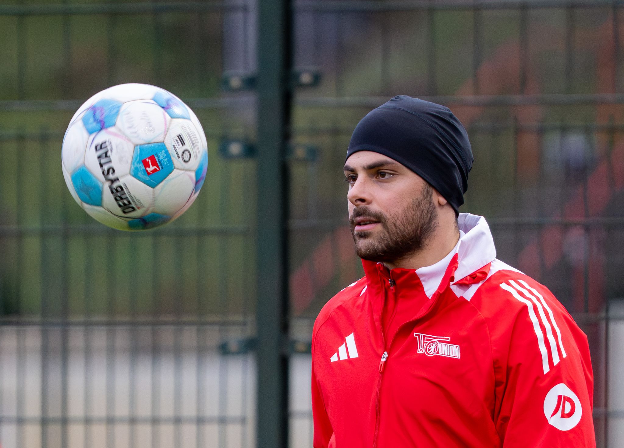 Fans verspotten Volland: Union schaltet Kommentarfunktion ab