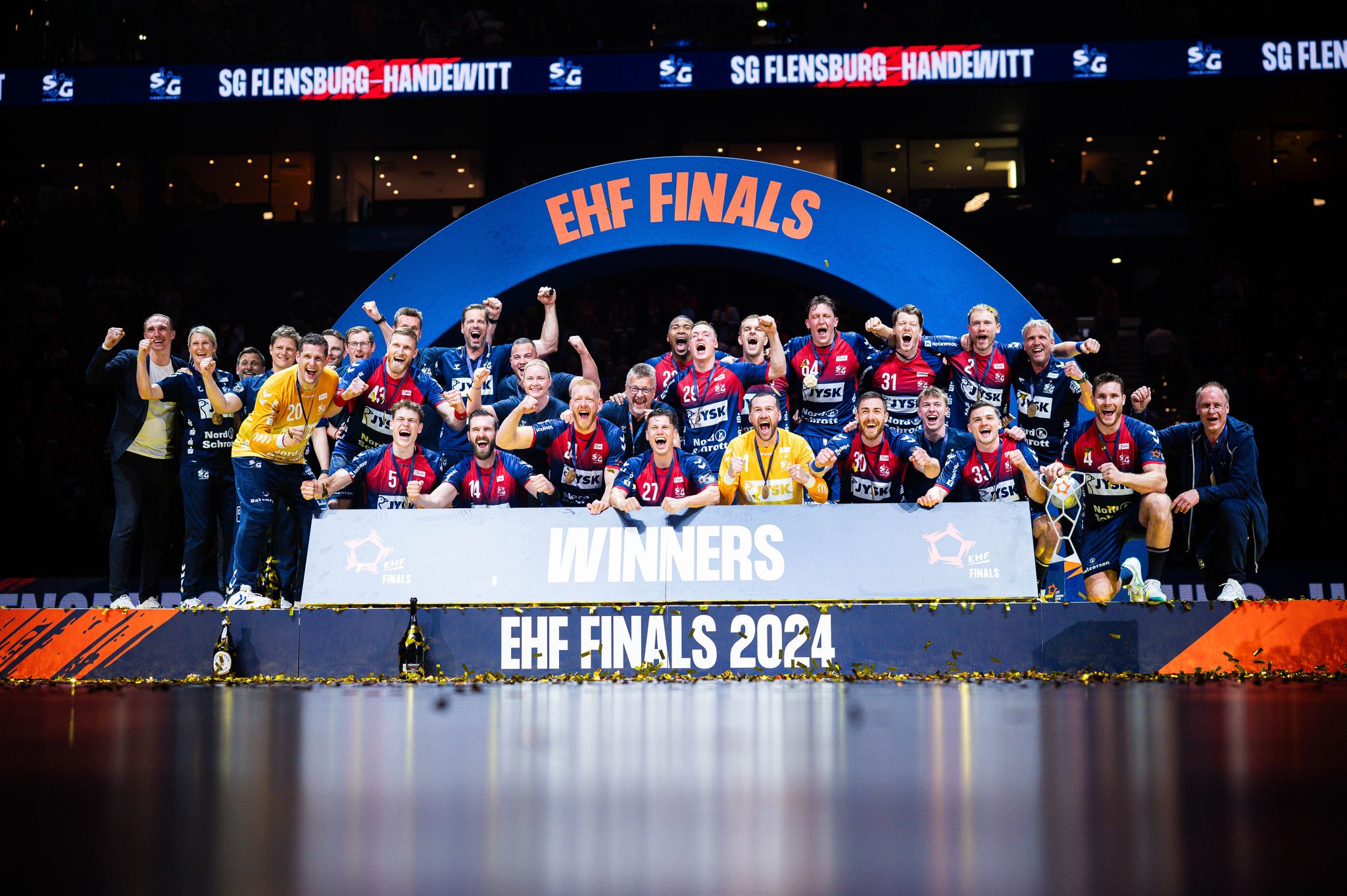 Titelverteidiger Flensburg im Halbfinale gegen Melsungen