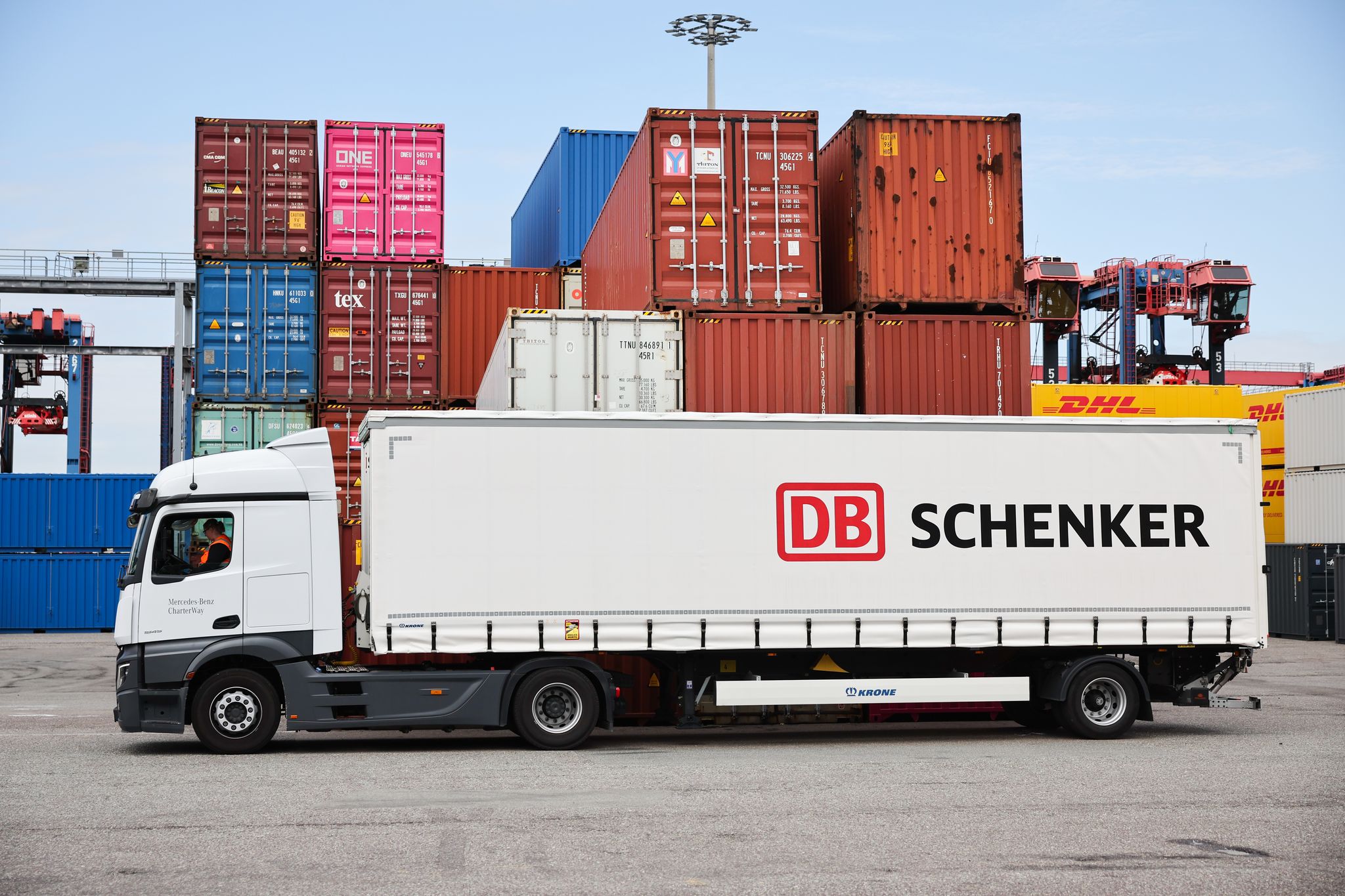 Bahn-Tochter Schenker an dänischen Logistiker DSV verkauft