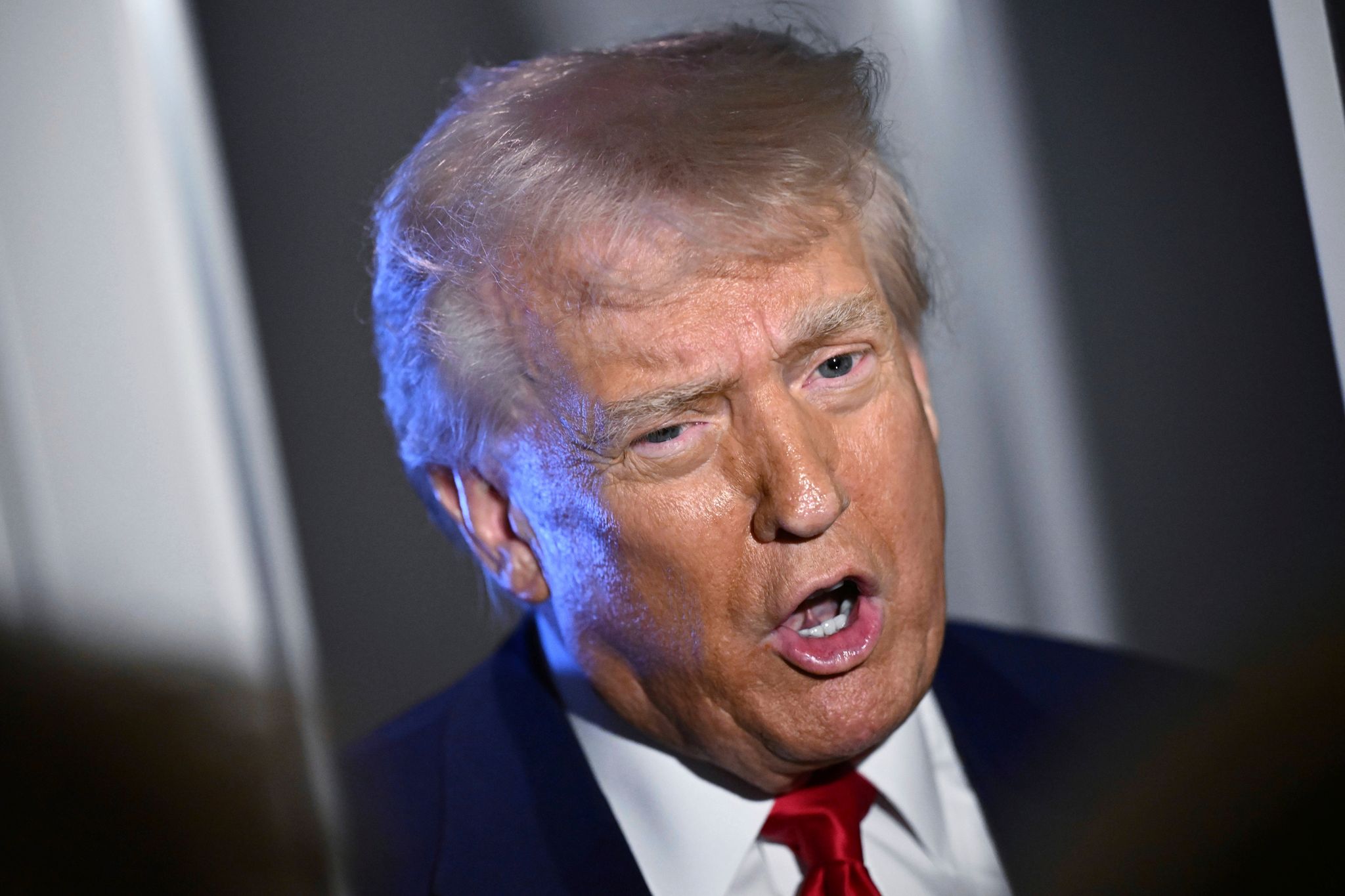 Trump: Zölle gegen China werden angehoben auf 125 Prozent Trump: Zölle gegen China werden angehoben auf 125 Prozent