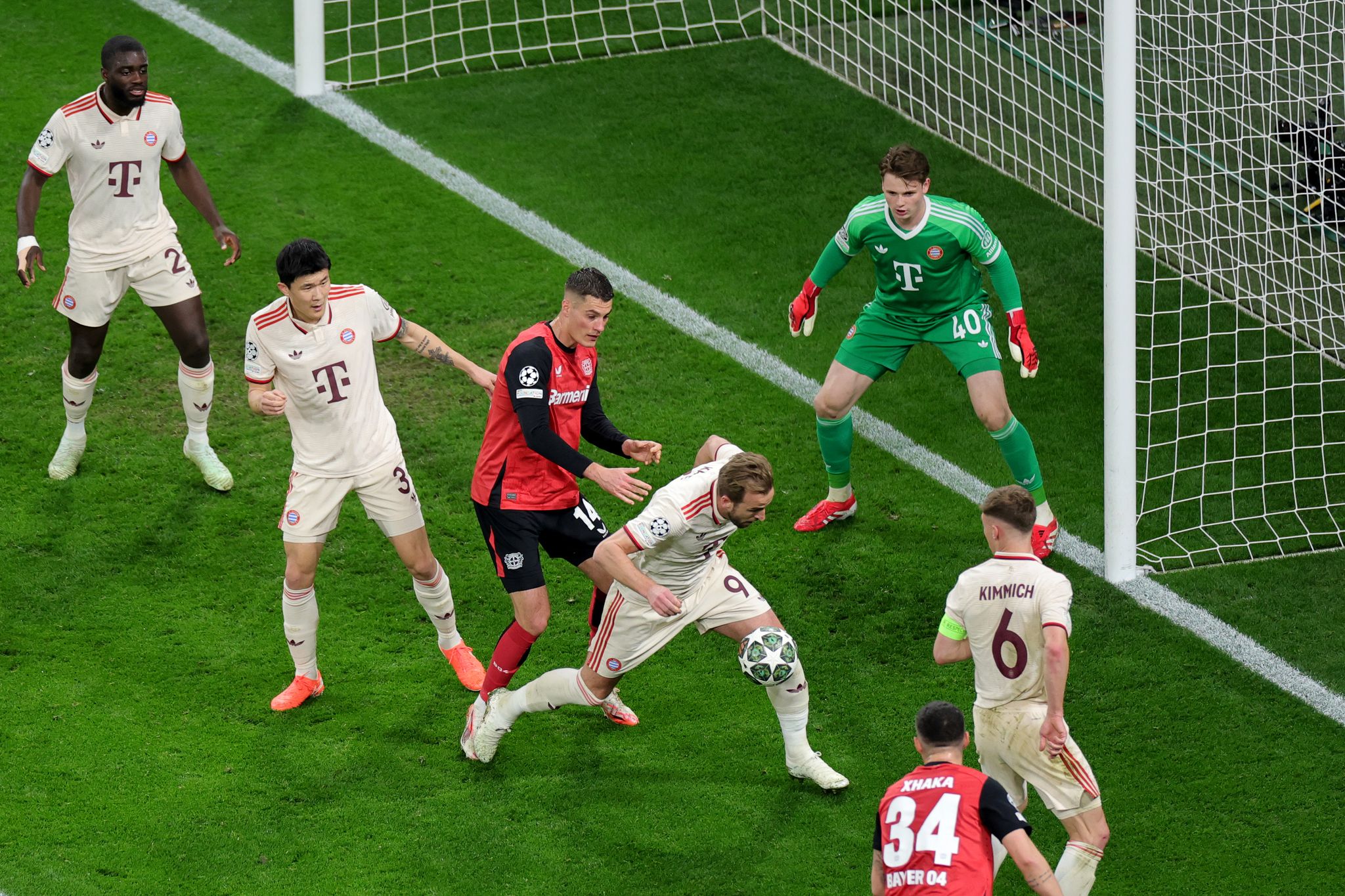 Bericht: Bayern will Leverkusener Schick als Backup für Kane