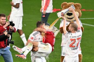 Kein Nachteil: Schmidt sieht Bayerns Ibiza-Reise entspannt
