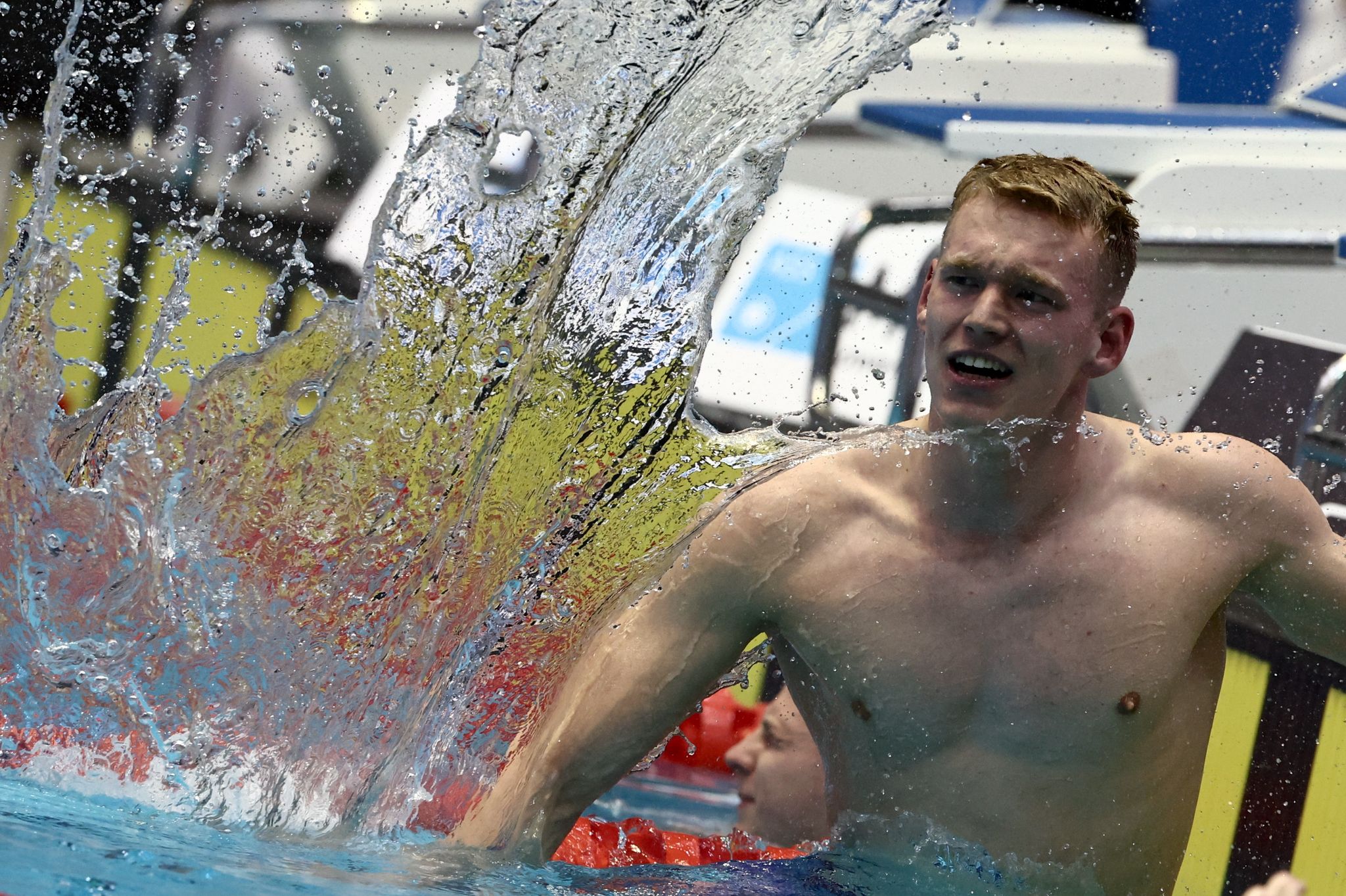 Schwarz schwimmt Europarekord über 800 Meter Freistil