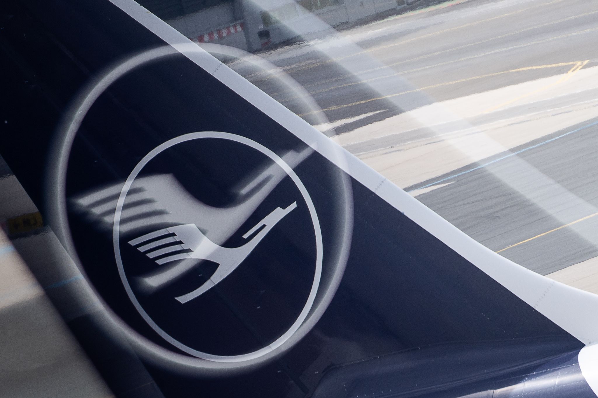 Lufthansa-Chef verteidigt Sparkurs mit neuen Flugbetrieben