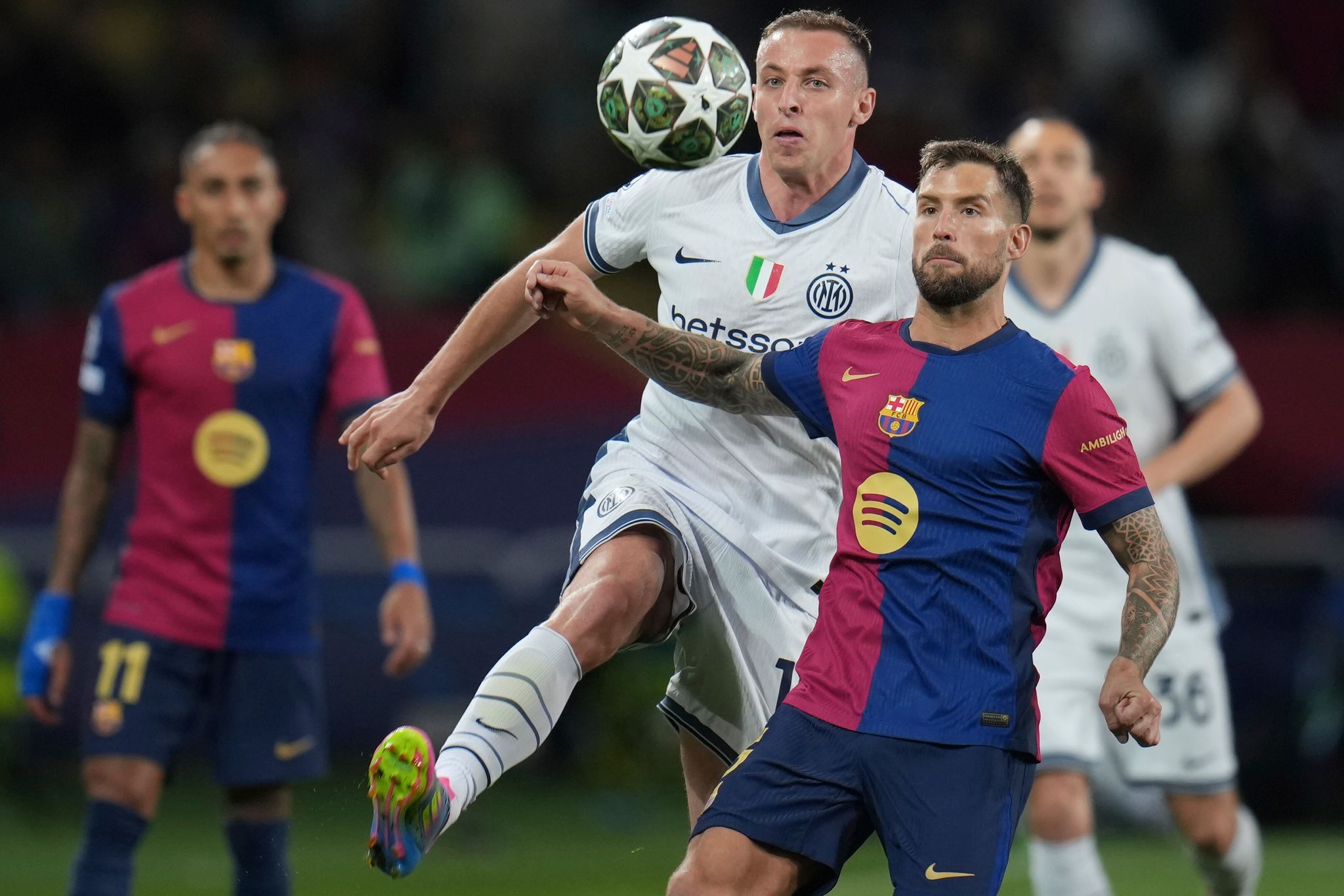 Barcelona-Profi Martínez bestreitet Spuckattacke