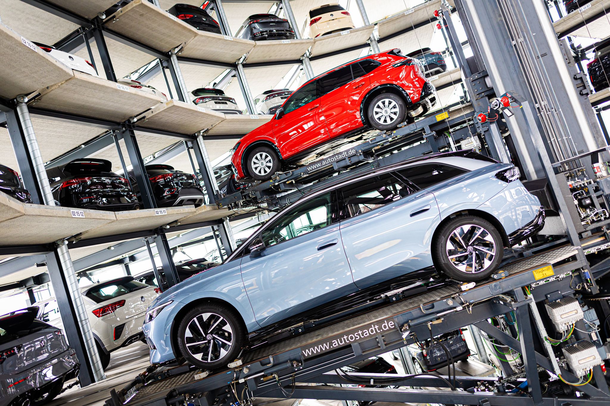 VW dominiert deutschen E-Auto-Markt – Tesla fällt aus Top10