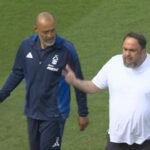 Aufregung in England: Club-Besitzer bestürmt eigenen Trainer