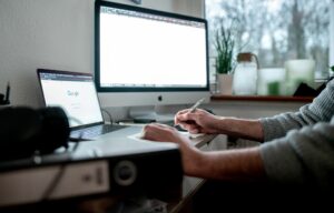 Mitarbeiterüberwachung: Was erlaubt ist – und was nicht