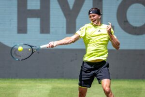 Nach Zwischenfall: Zverev in Halle mühelos im Achtelfinale