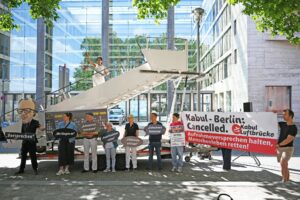 Bundesregierung muss Afghanen mit Zusage Visa erteilen