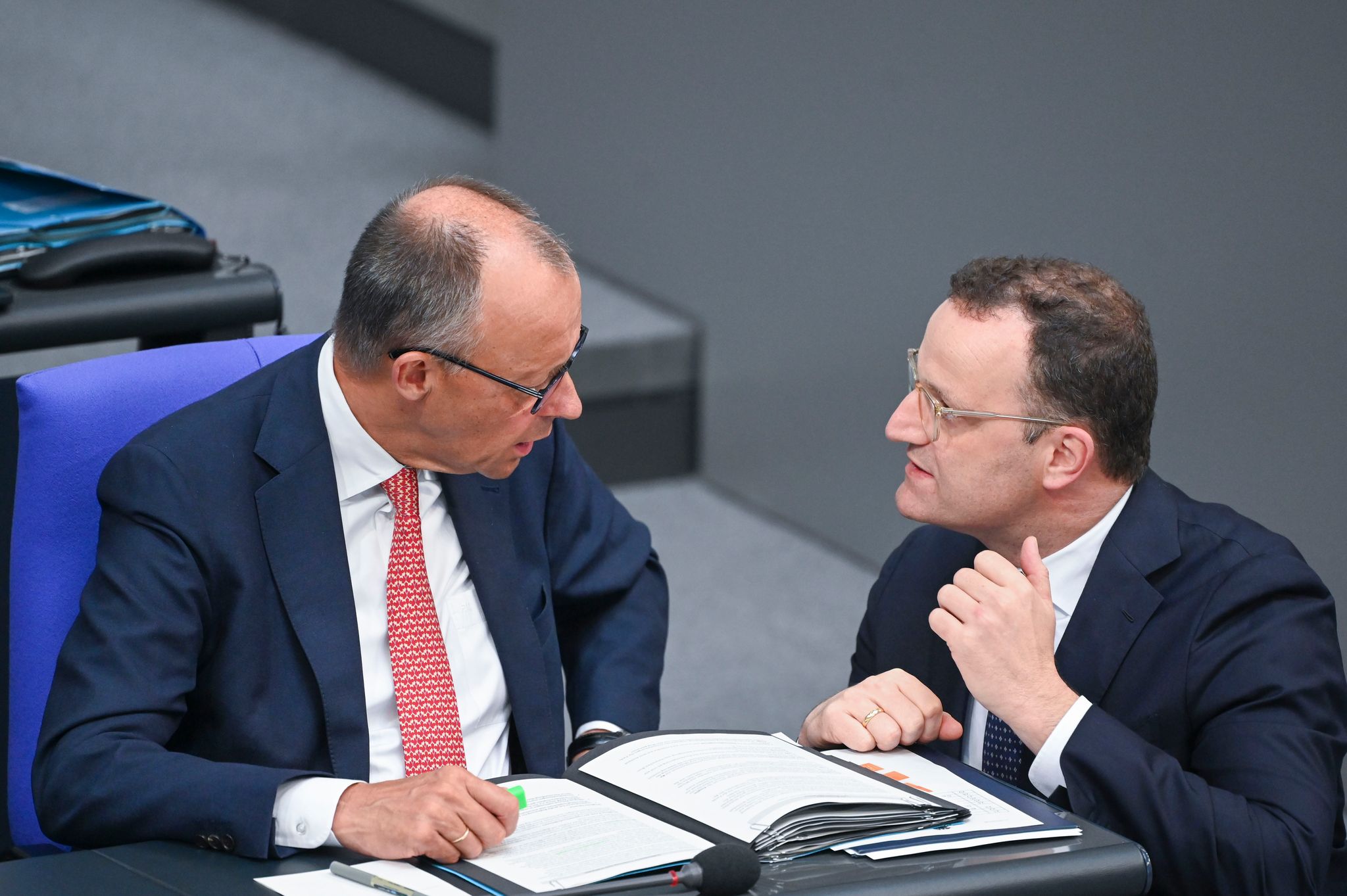 Merz stellt sich hinter Spahn – SPD will Aufklärung