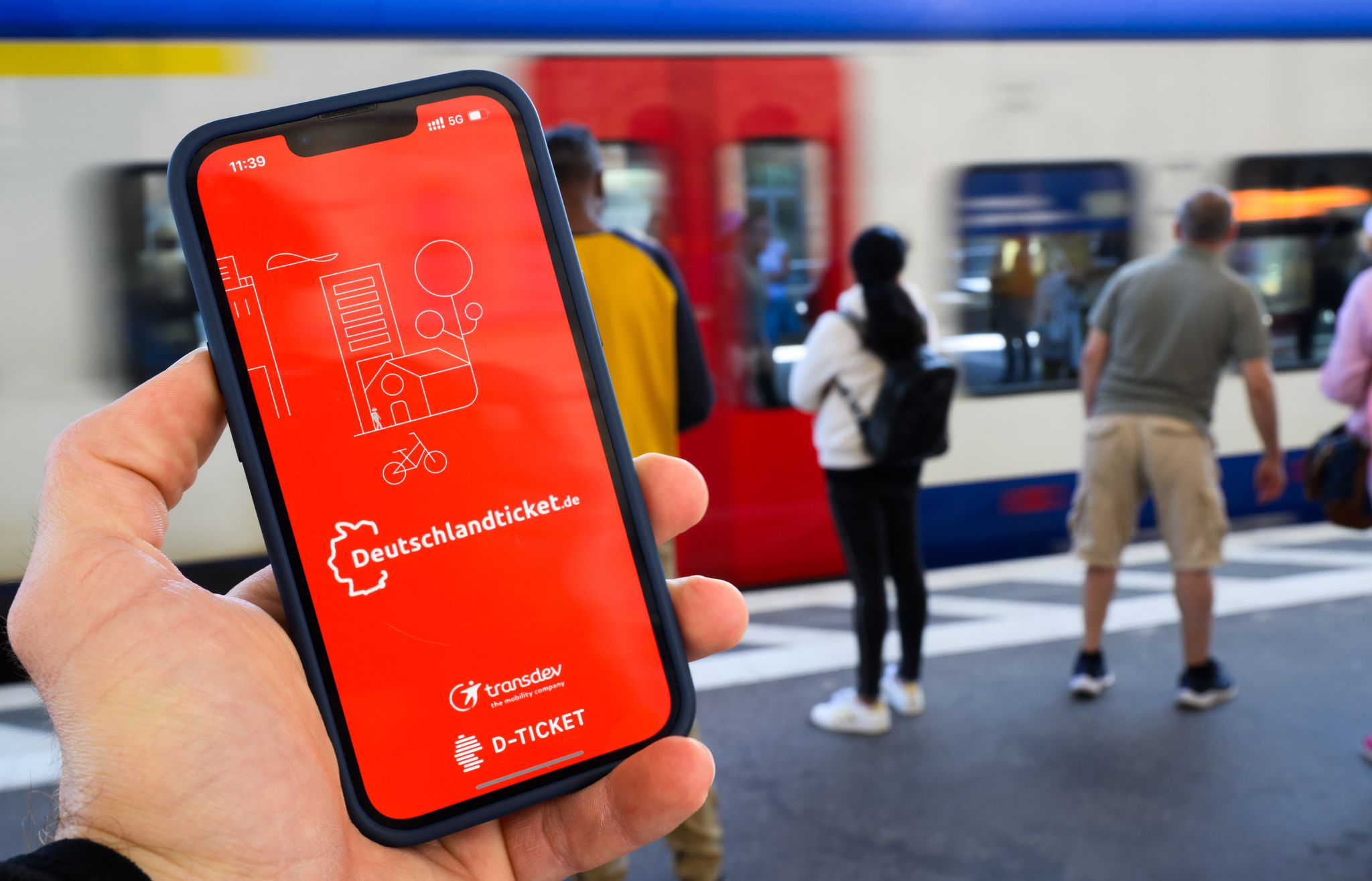 Beim Deutschlandticket droht Preiserhöhung auf 64 Euro