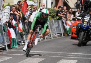 Proteste bei Vuelta: Ganna gewinnt verkürztes Zeitfahren