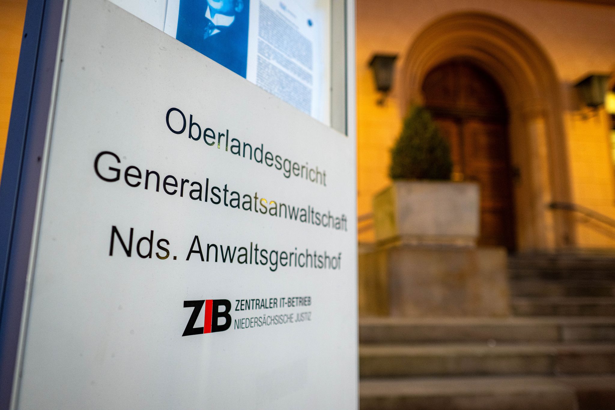 Rechtsradikale Gruppe? Razzia in drei Bundesländern