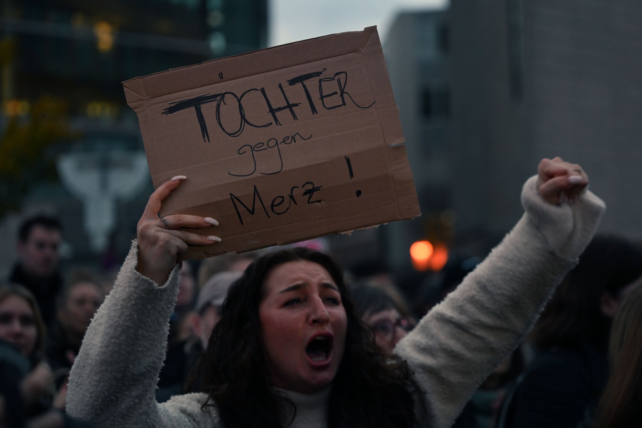 Töchter-Demos gegen Merz – Kanzler hält alles für geklärt