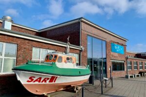 Vor Cuxhaven liegt einer der größten Schiffsfriedhöfe