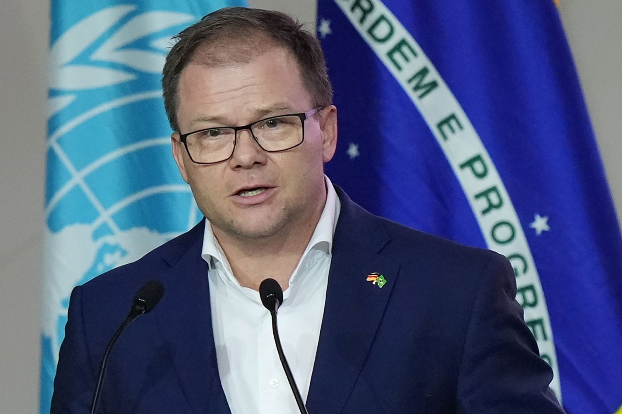 Deutschland will Fahrplan für Abkehr von Öl, Gas und Kohle