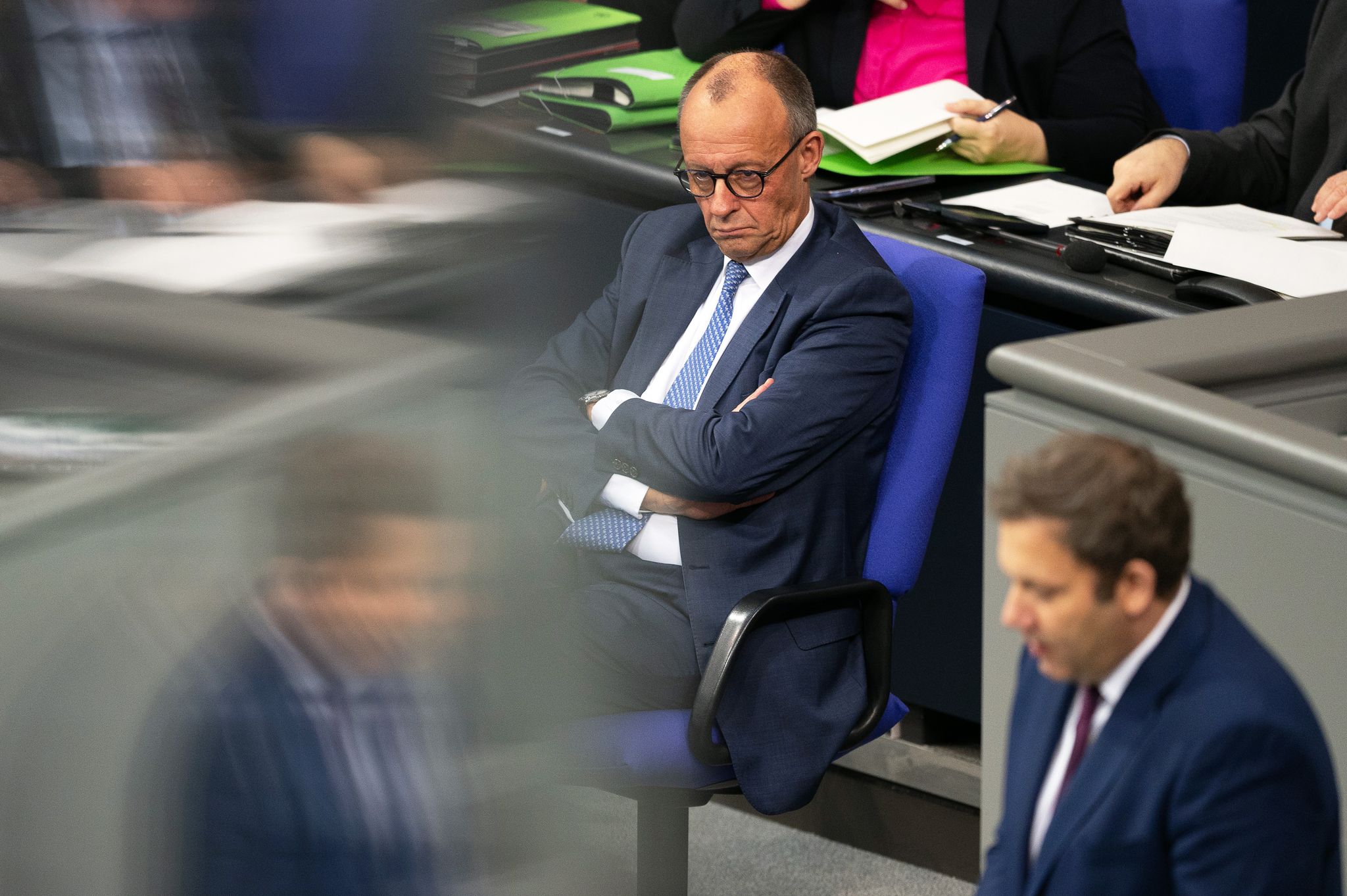 Bundestag beschließt Haushalt 2026 mit hohen Schulden