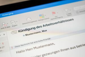 Arbeitsvertrag kündigen: Geht das auch digital?