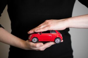 Kfz-Versicherung: Werbefalle vermeiden und exakt vergleichen