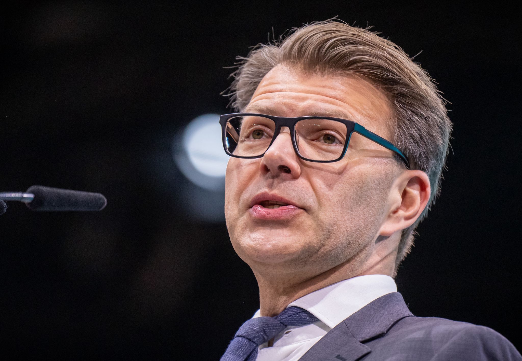 EU-Topjob mit Kanzlergehalt: CDU-Mann für Posten bestätigt