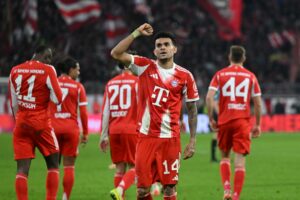 Später Bayern-Sieg gegen St. Pauli – Drama in Berlin