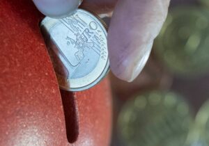 Gen Z vertraut Eltern in Geldfragen – trotz Wissenslücken