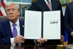 KI in Werbung: New York will Hinweis – Gegenwind von Trump