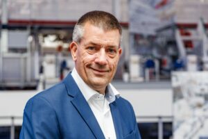 Meyer Werft bekommt neuen Chef
