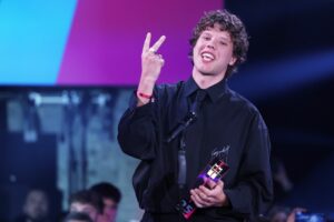 Jubeln im Akkord: Zwei 1Live-Kronen für Zartmann und Ikkimel