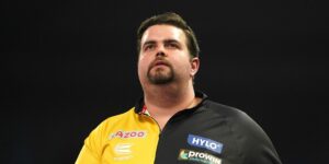 «Dat Jahr war beschissen»: Deutsche Darts-Größe stürzt ab