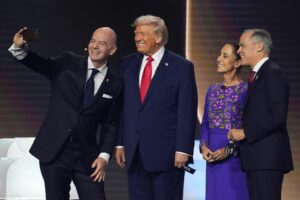 Zu nah an Trump? Organisation mit Beschwerde gegen Infantino