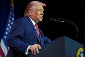 «Traum-Militär»: Trump will US-Waffenproduktion ankurbeln