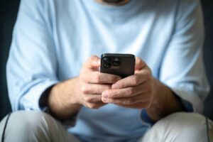 Ghost Pairing: Wie sich Angreifer in Ihr Whatsapp schleichen