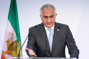 Schah-Sohn Pahlavi drängt USA zum Eingreifen im Iran